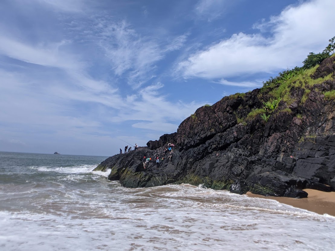 Ocean Hike to Eagles Cliff, South Goa Photo 3