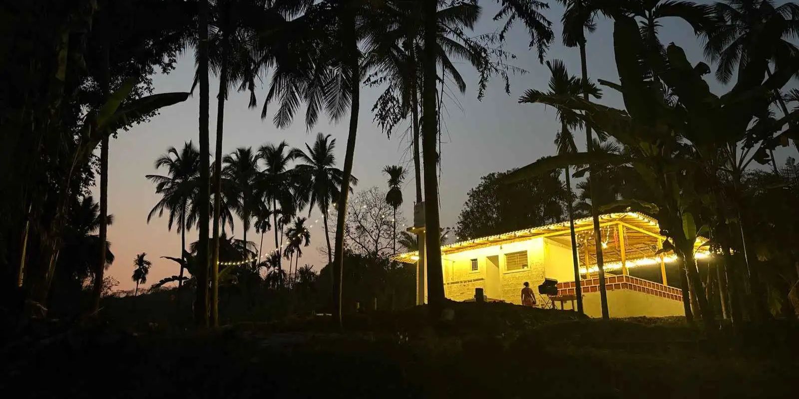 Goa : Nhoi Dip & Dine by the Riverside