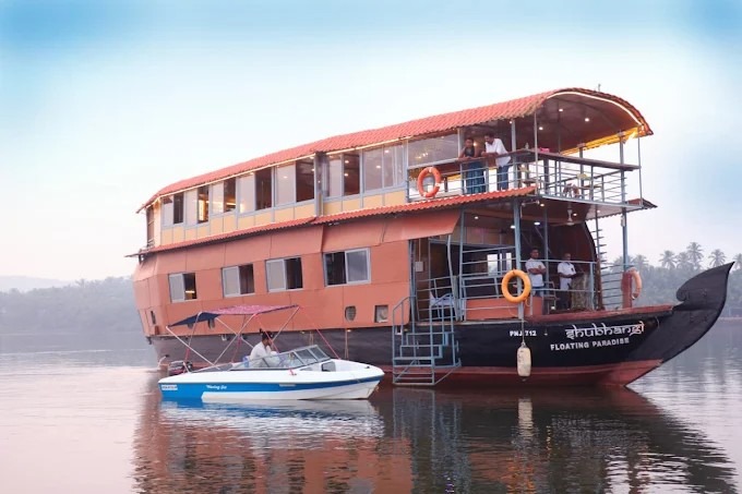 North Goa : Floating Villa House Boat