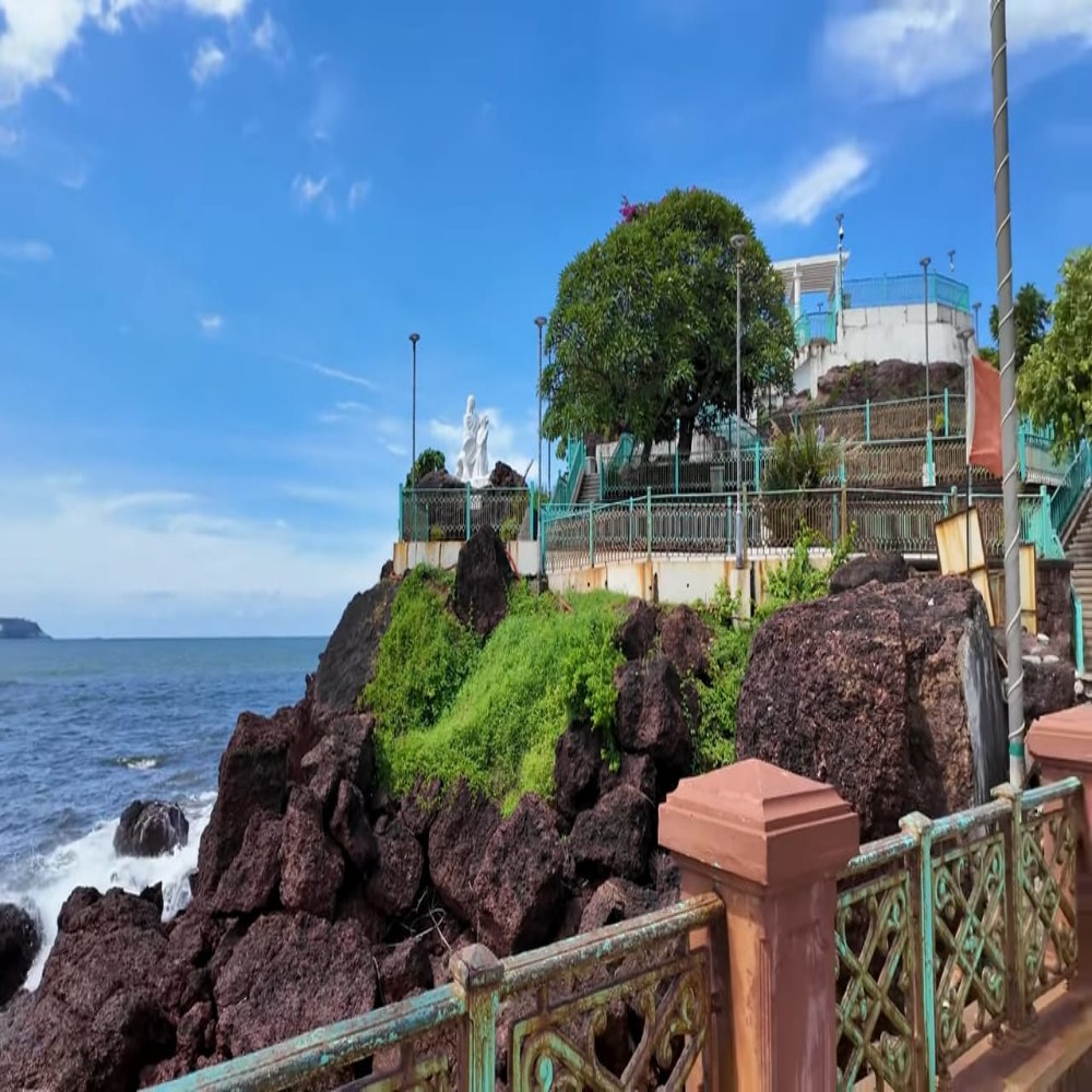 South Goa: Beaches, Temples & Heritage Full-Day Tour