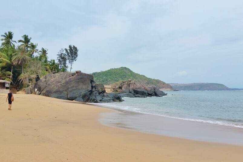 South Goa: Scenic Trek to Hidden Moon Beach