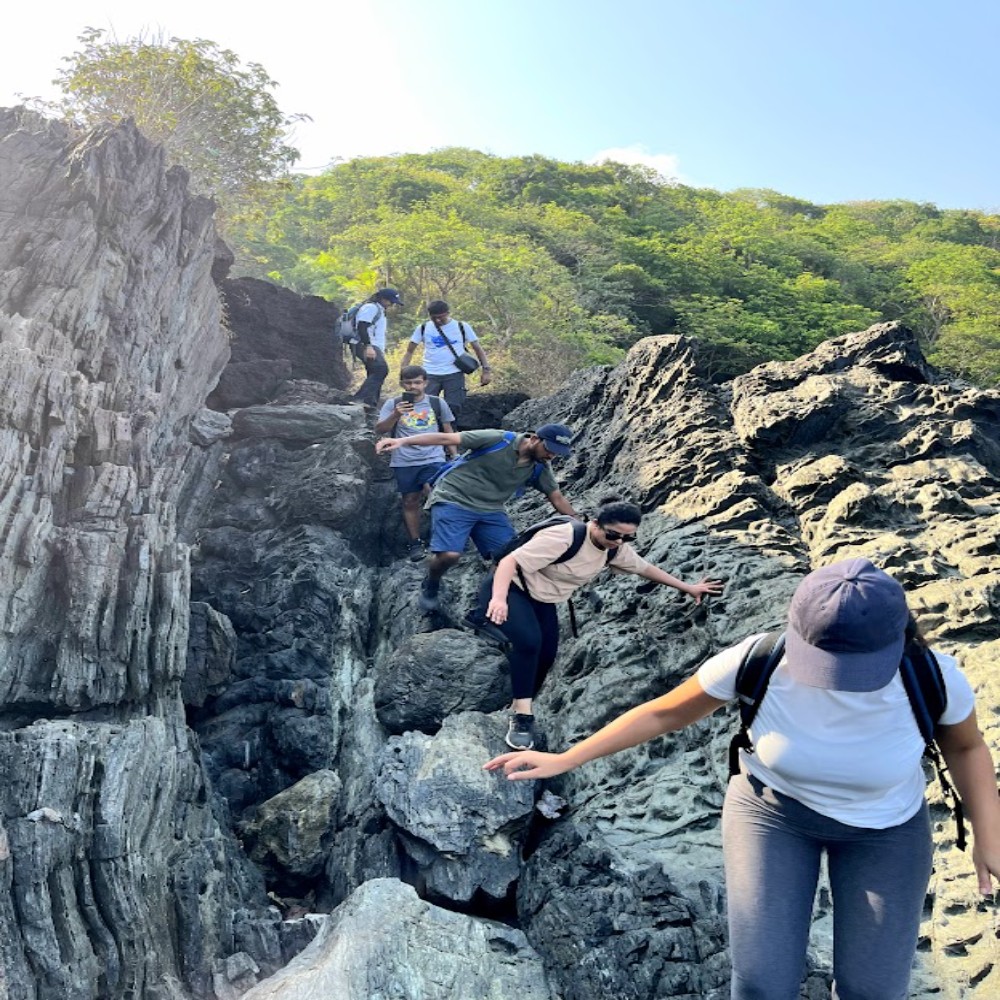 South Goa: Sea Cave Ocean Trek