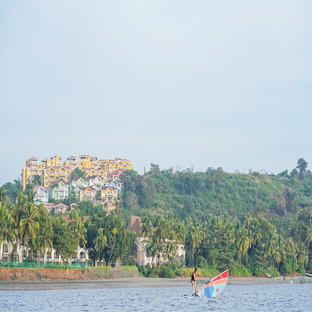 Bambolim : 2-Day Certified Windsurfing Course