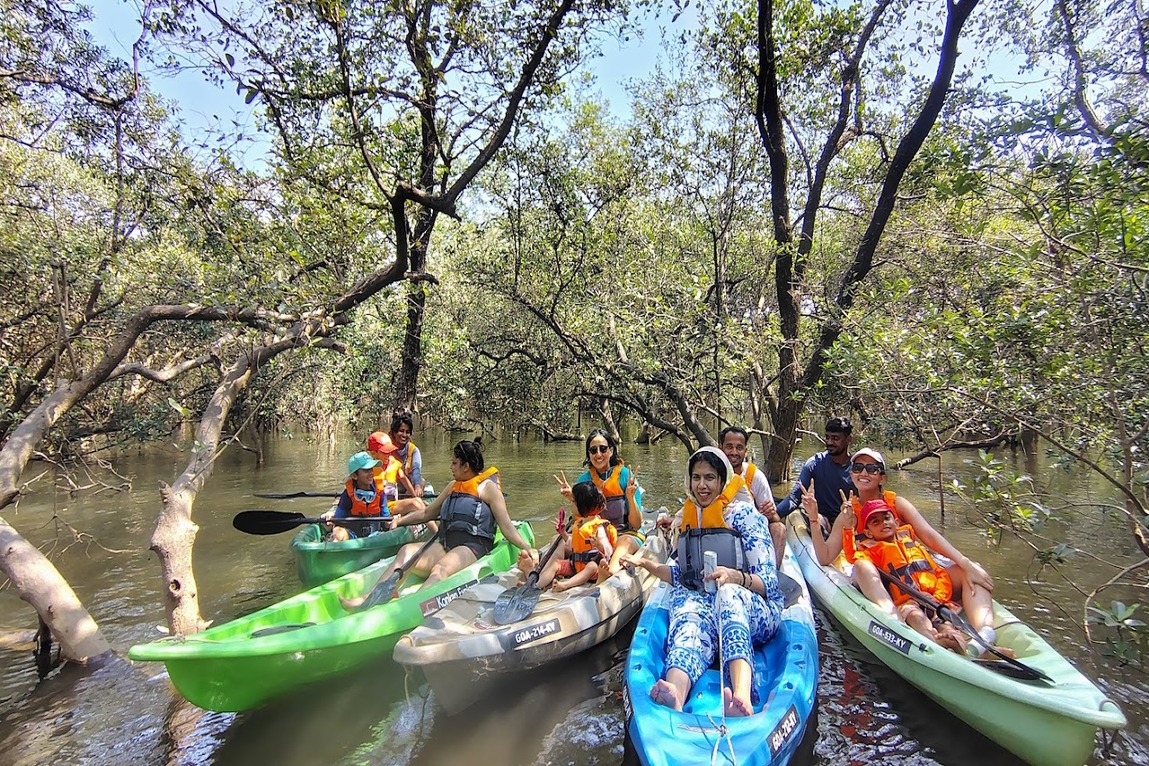Chapora River Kayaking – 75 minutes