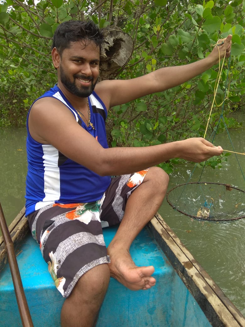 Chopdem : Crab Catching Experience For Couples