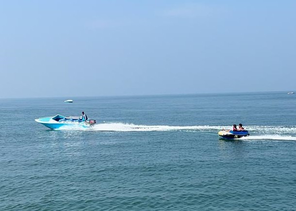 Mobor : Sunset Sonata – Special Speed Boat