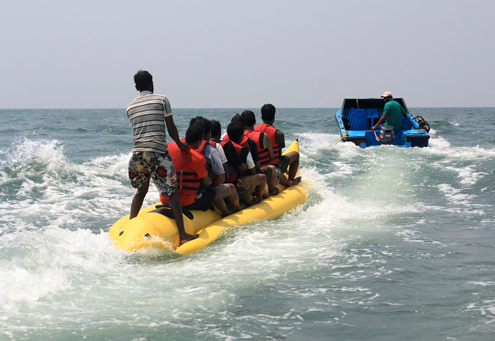 North Goa : Banana Boat Ride at Candolim Beach