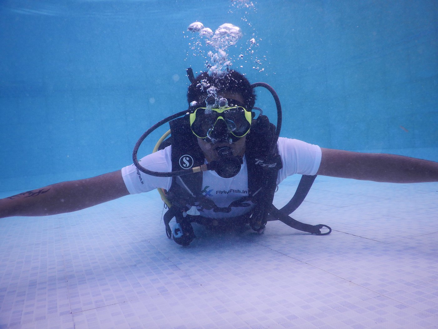 North Goa : Ocean Explorer Scuba Dive - 40 Minutes