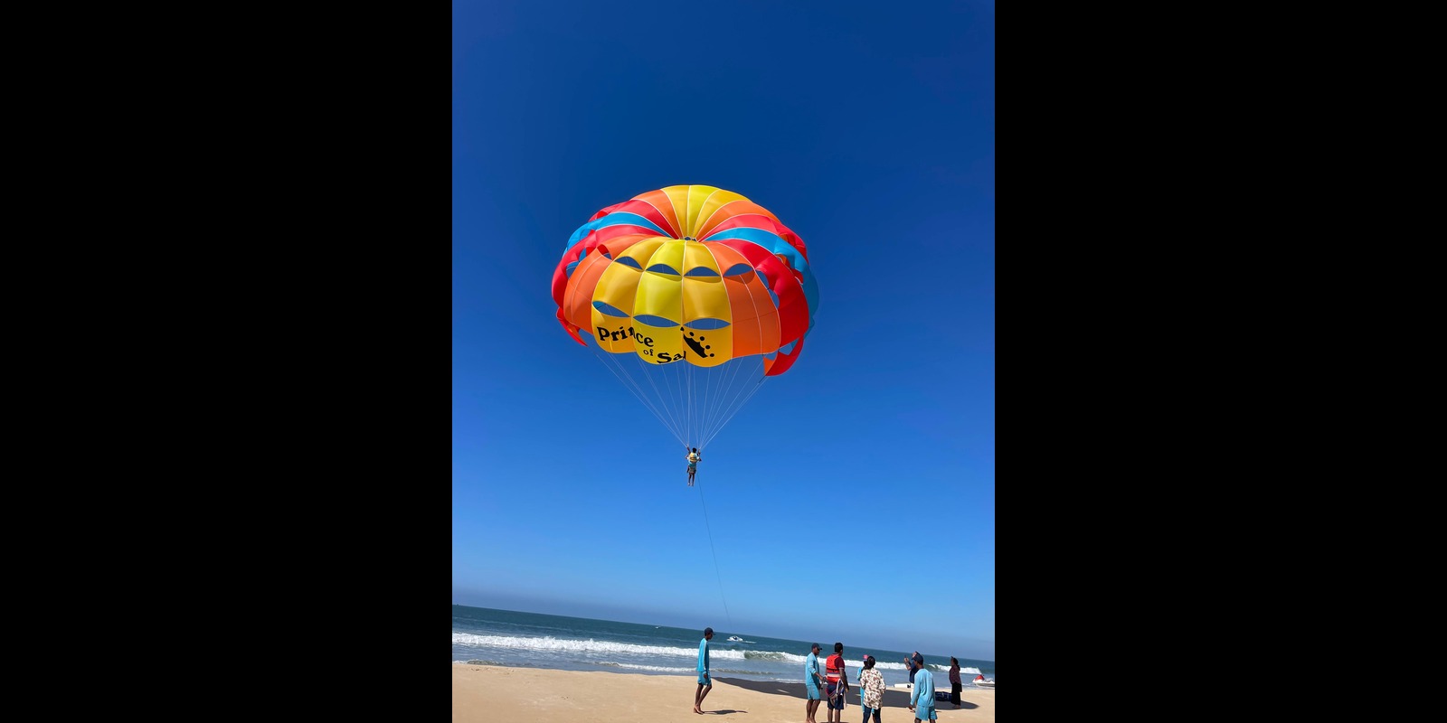 South Goa : Mobor Beach - Parasiling