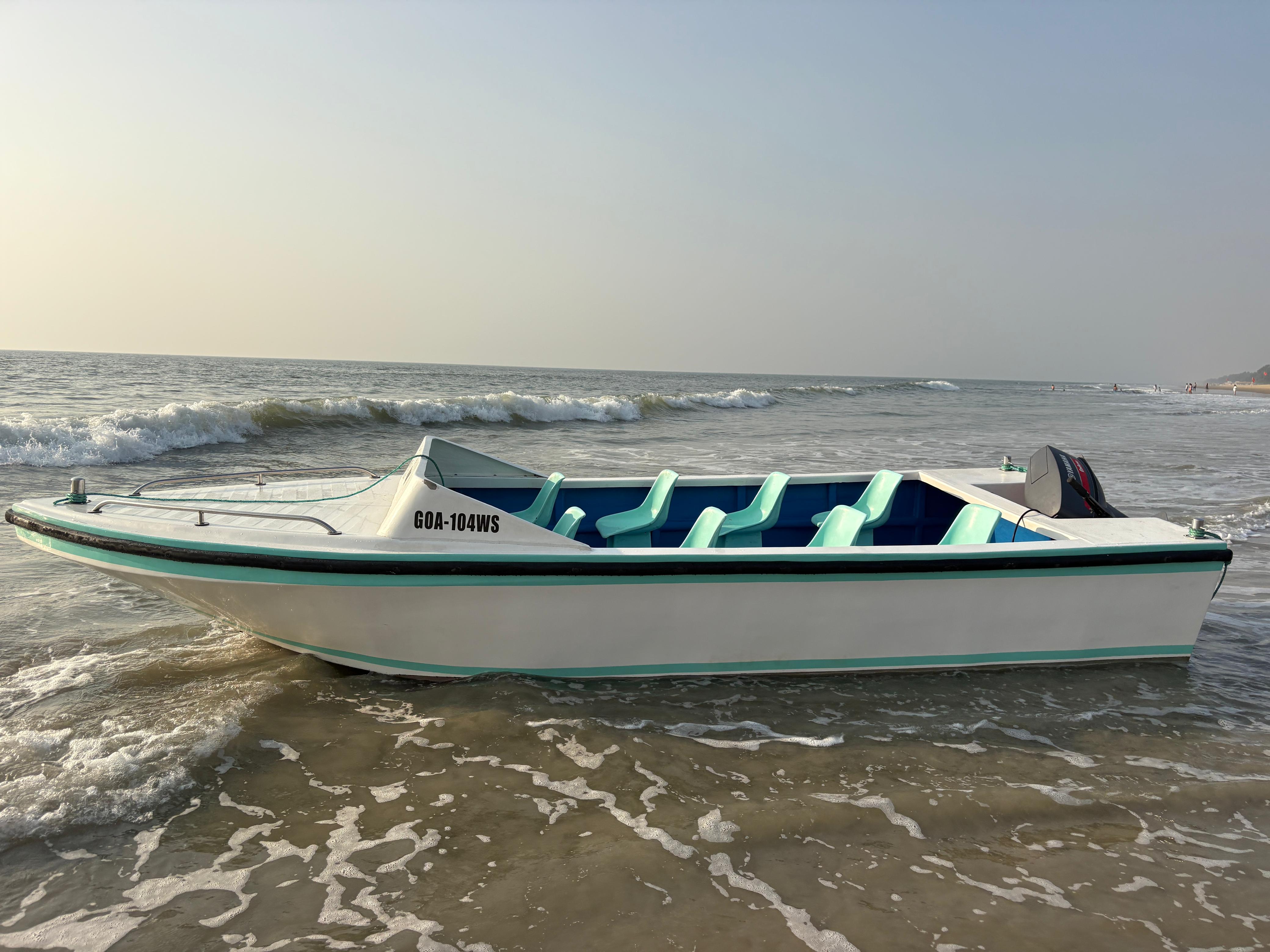 South Goa: Sunset Speed Boat Ride (8 PAX)