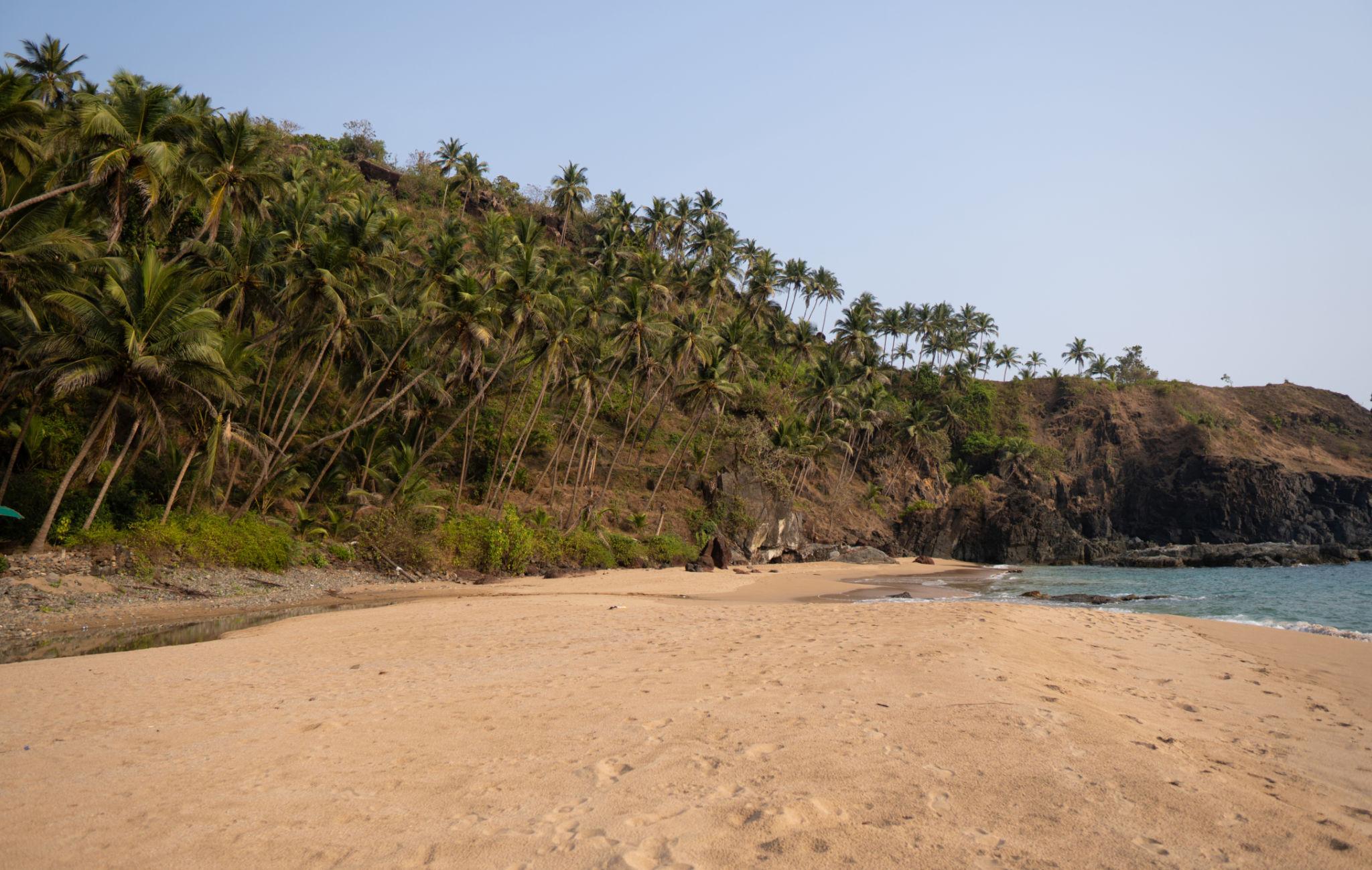 🌊 2. Kakolem Beach (Tiger Beach) – Goa’s Most Underrated Beach