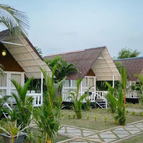Accommodation Comparison