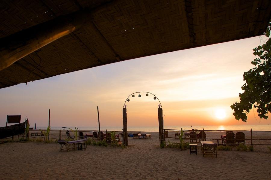 💑 Top 10 Best Beaches for Couples in Goa