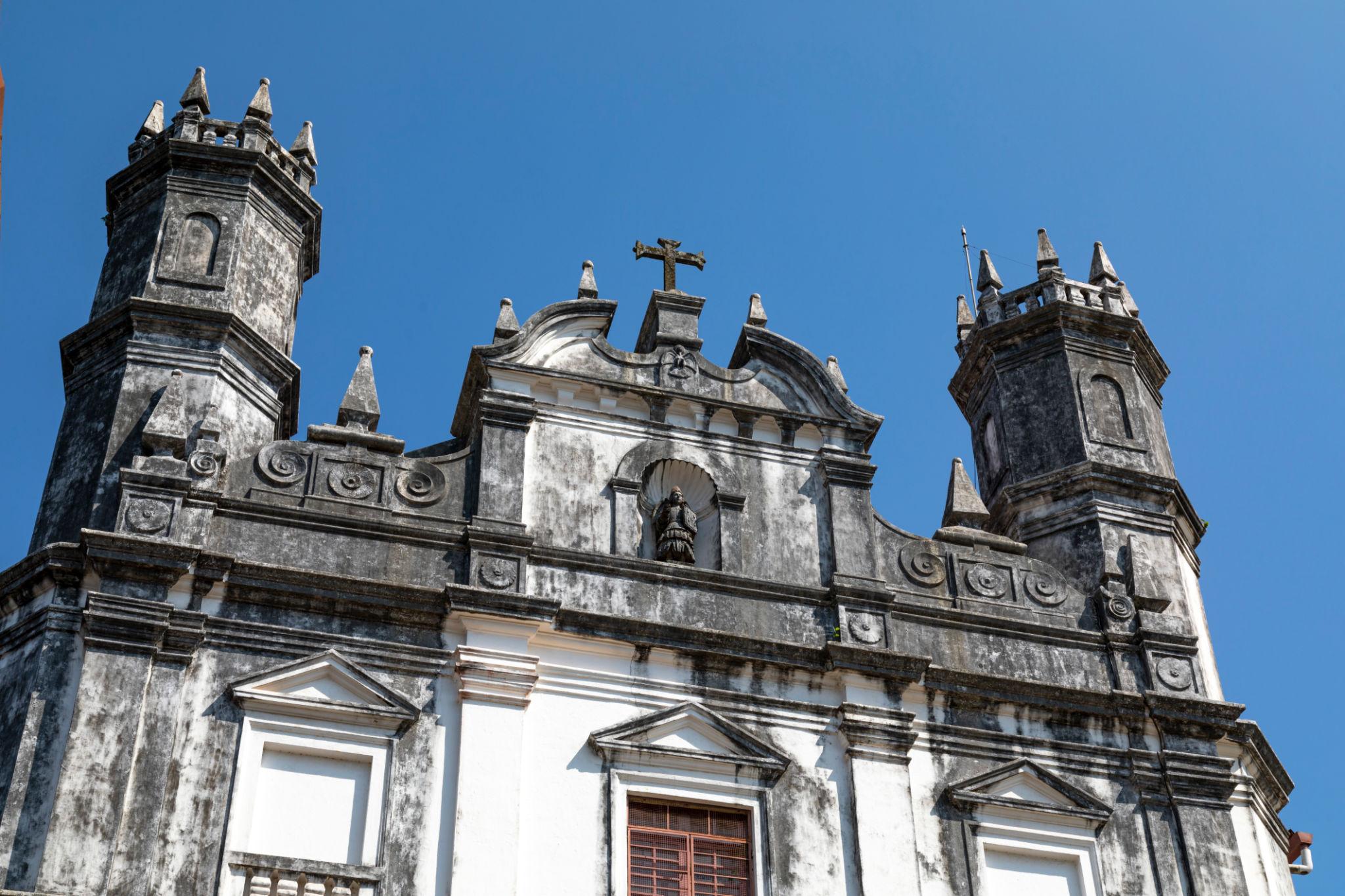 Explore Old Goa's Historic Churches