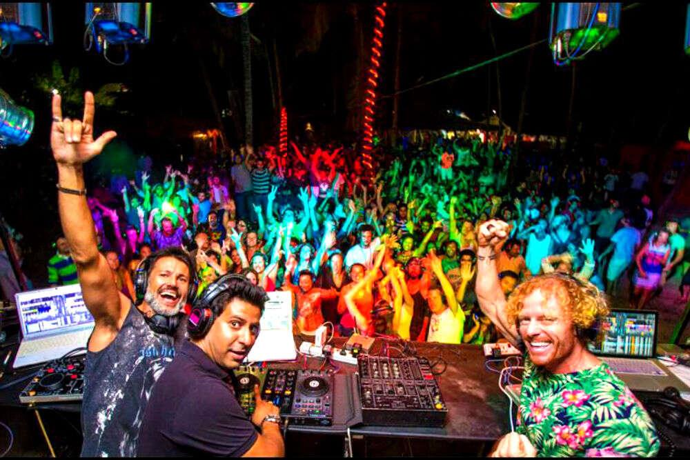 🌴 South Goa Nightlife (Peaceful & Romantic)