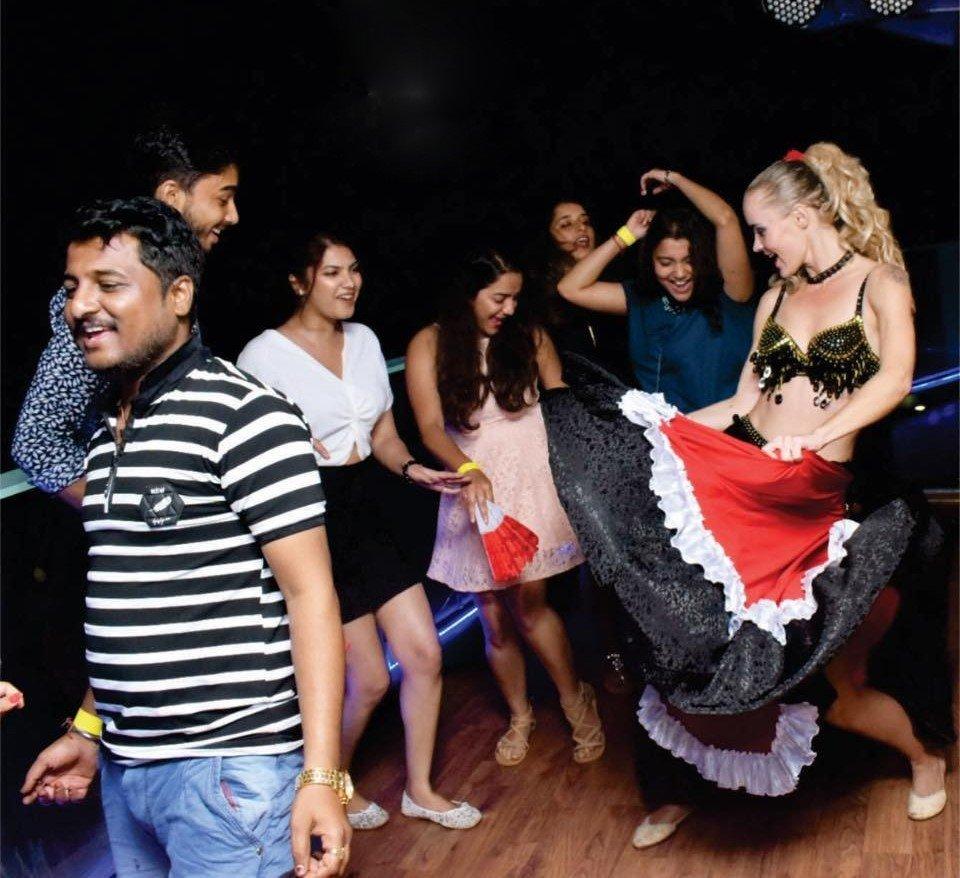 🎉 Highlights of the Luxury Dinner Cruise Experience