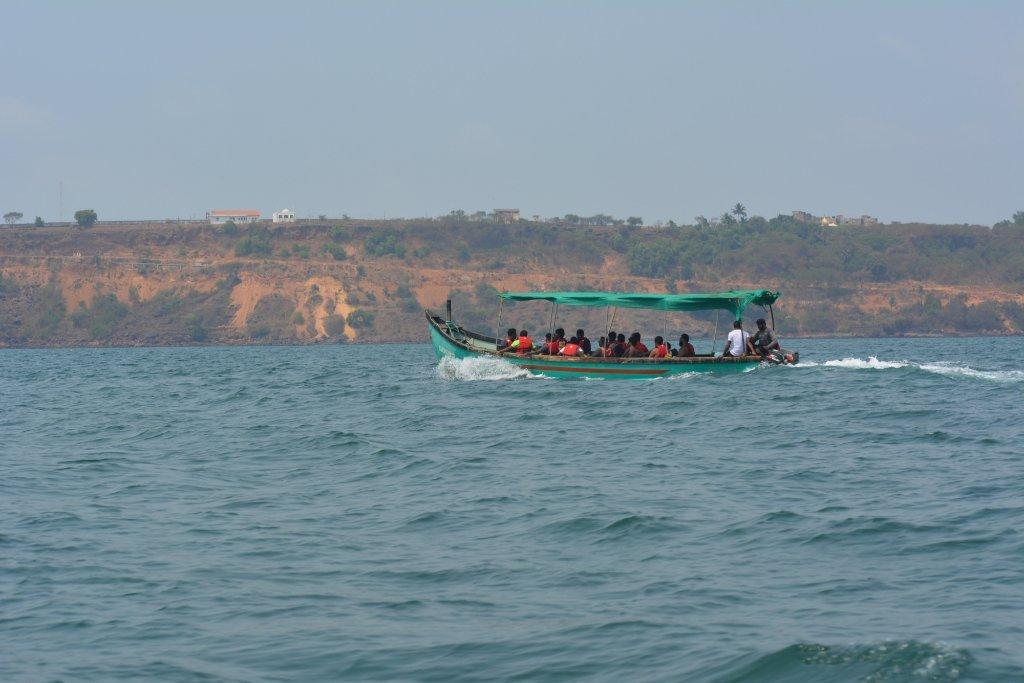 ⭐ 2. Deluxe Scuba Diving at Fort Island with Water Sports