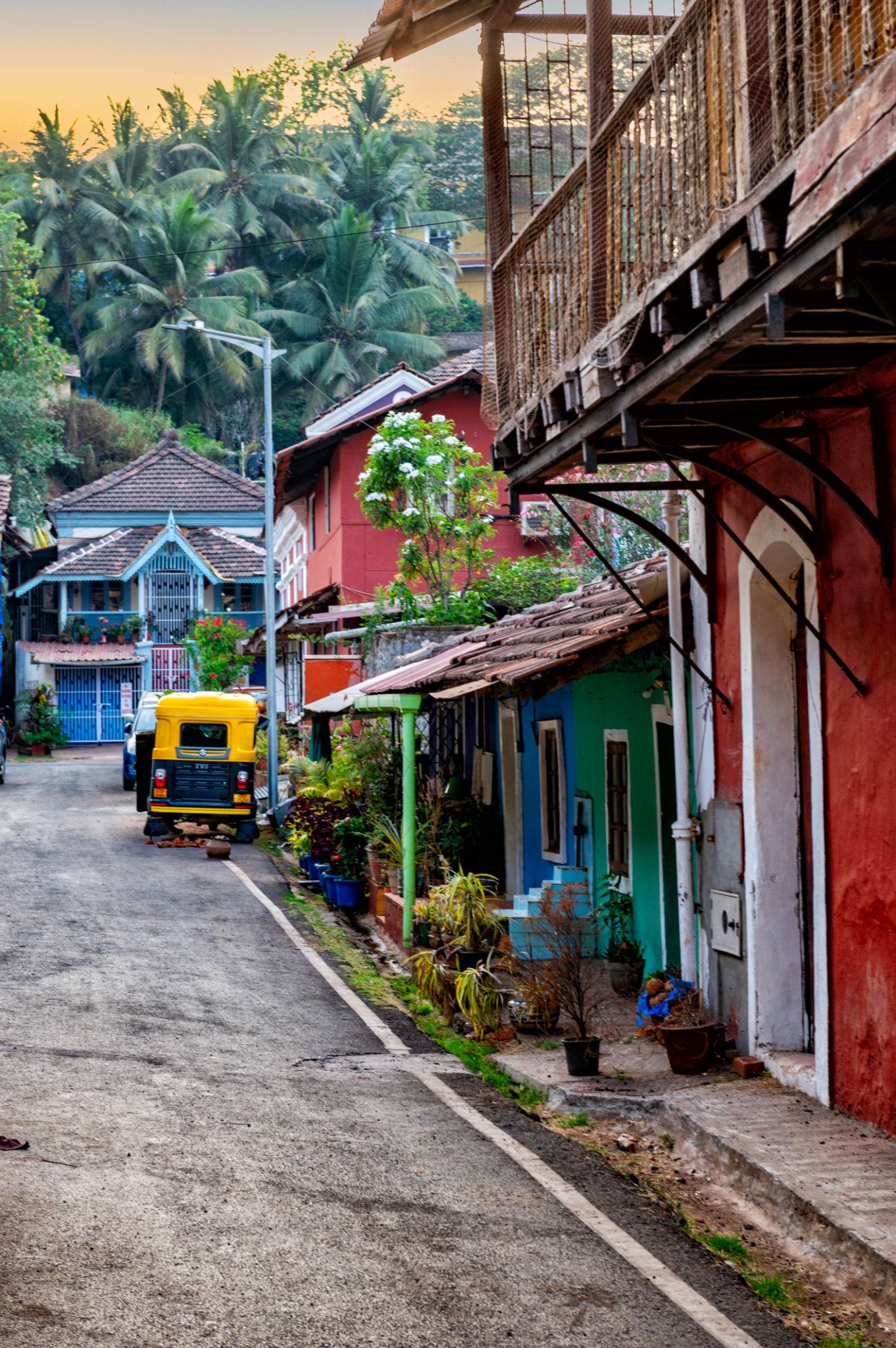 8. Fontainhas – Colorful Latin Quarter