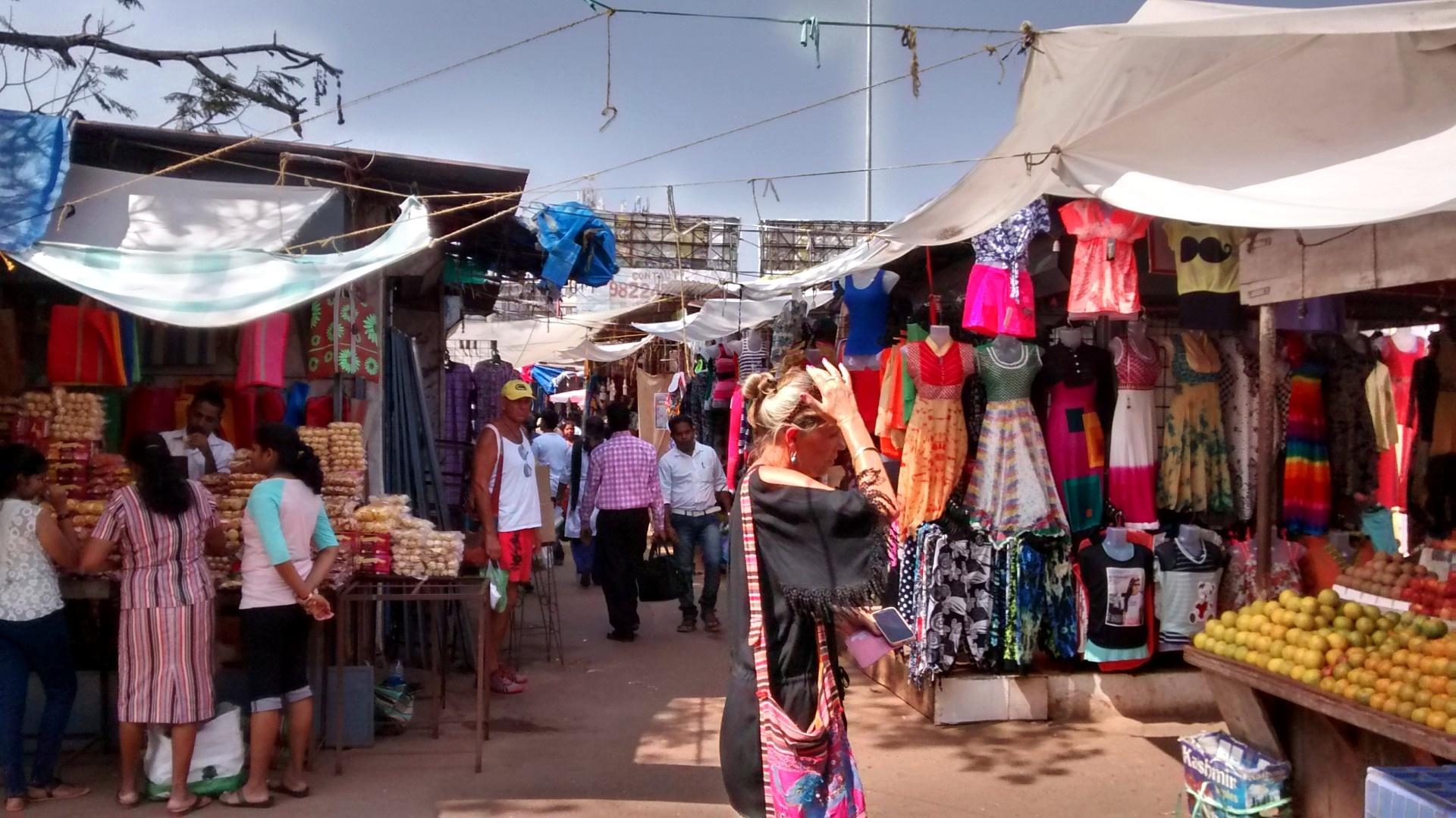 Cheap Street Shopping in North Goa