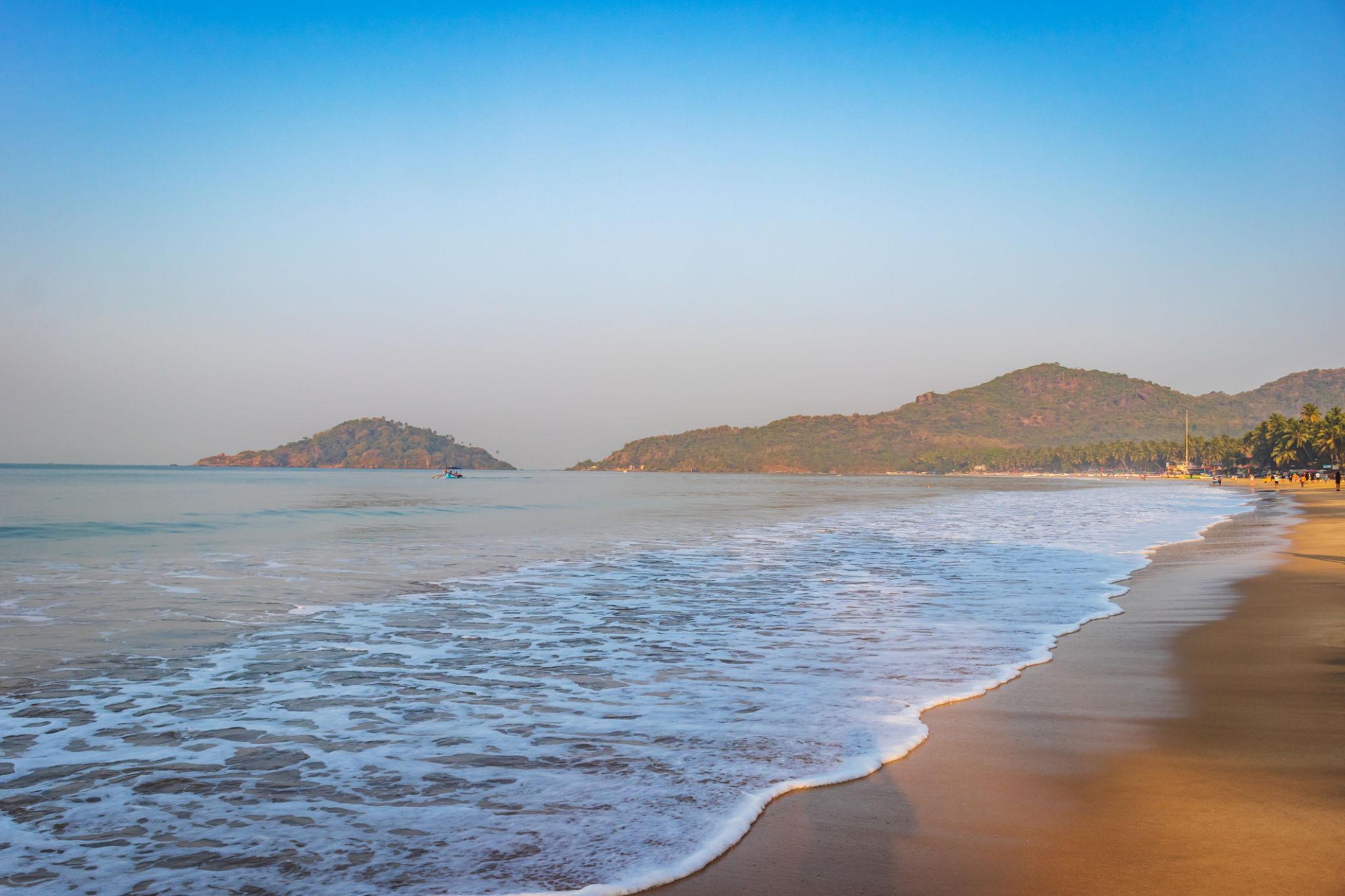 📋 Top 10 Cleanest Beaches in Goa (List)
