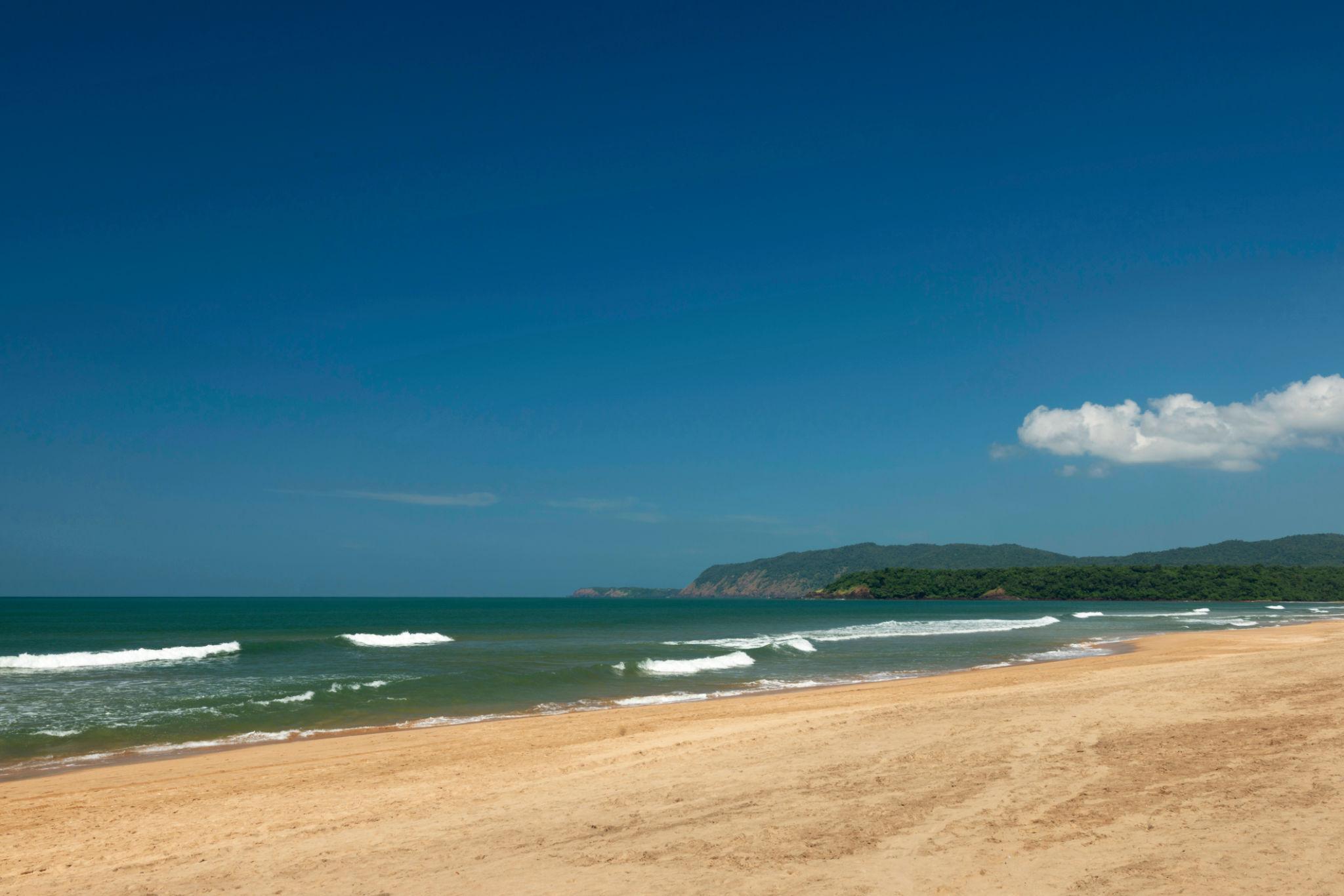 📋 Top 10 Cleanest Beaches in Goa (List)