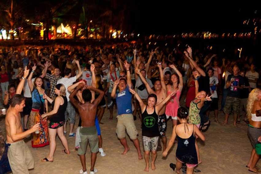 3. Candolim Beach – Busy Yet Slightly Relaxed