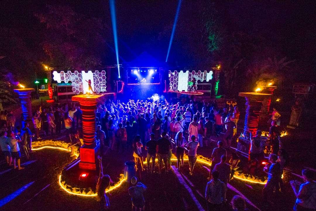 9. Leopard Valley – Open-Air Nightlife Paradise