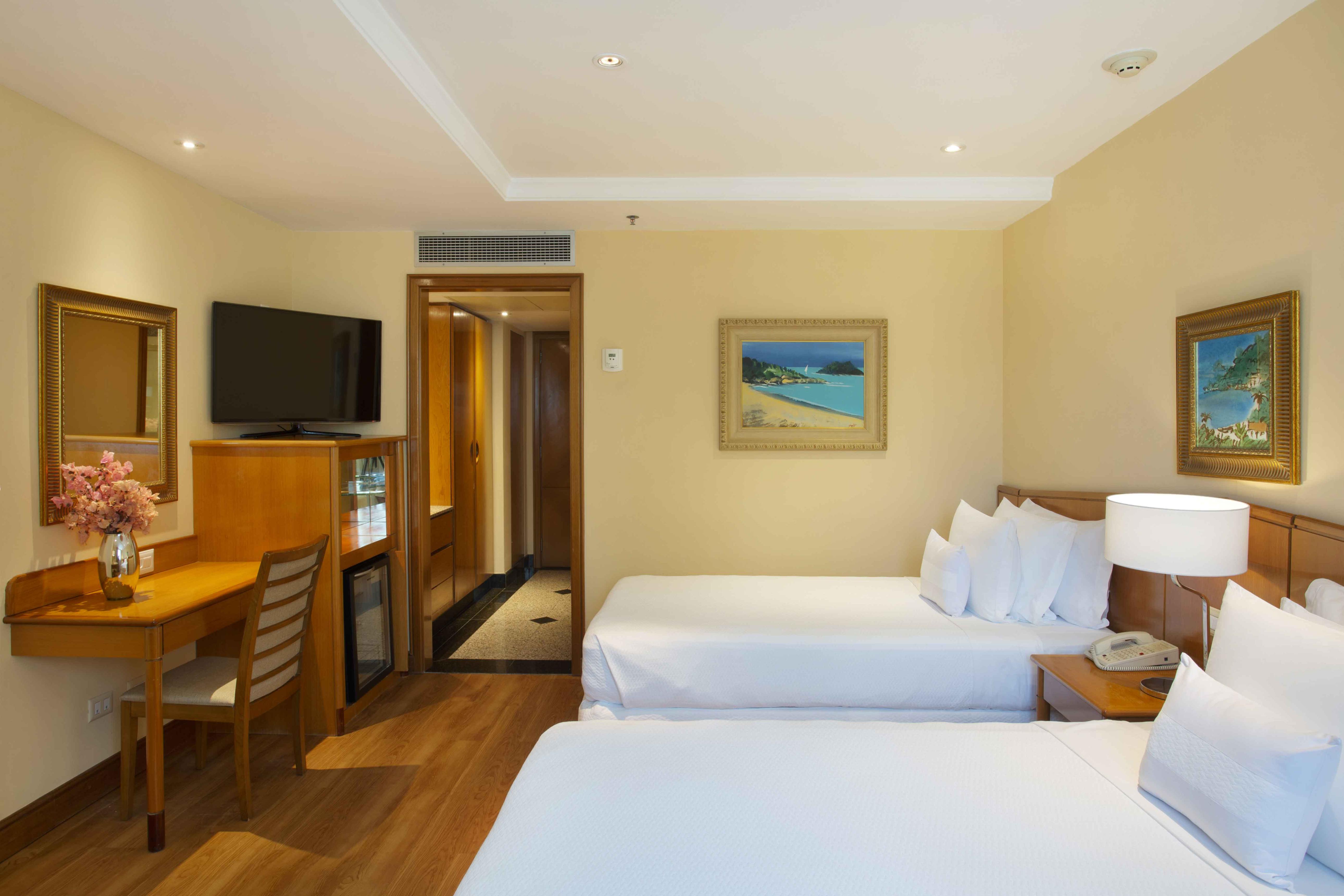 8. Windsor Bay Hotel