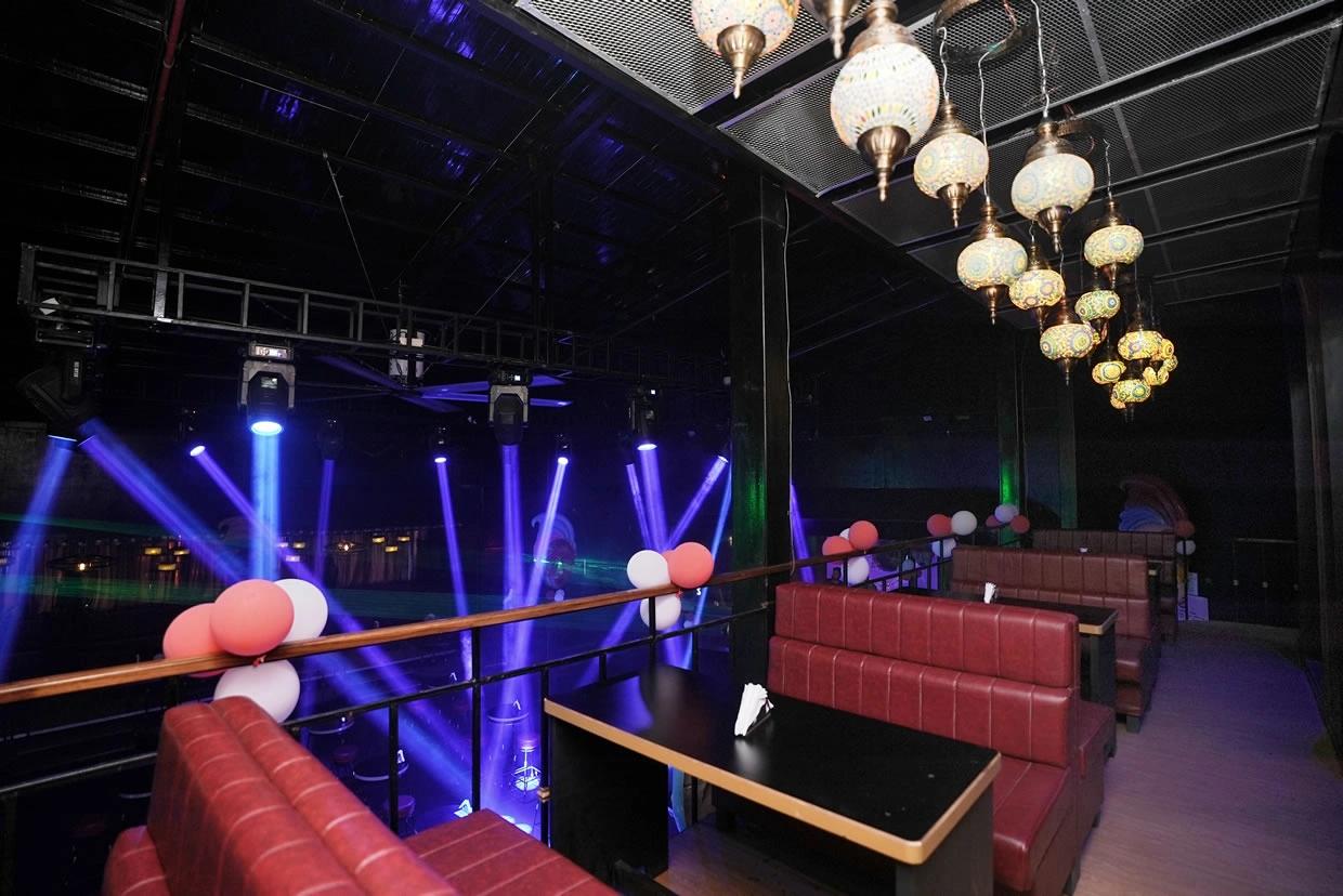 Lounge Terminal Gallery Image