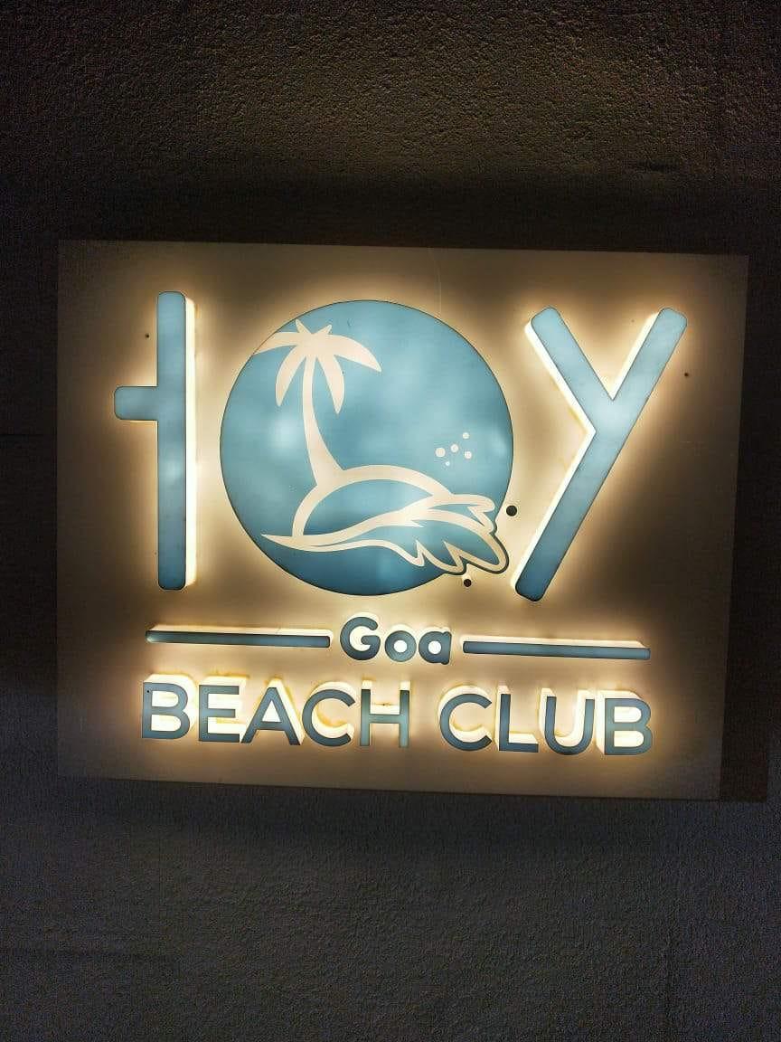 Toy Beach Club Gallery Image