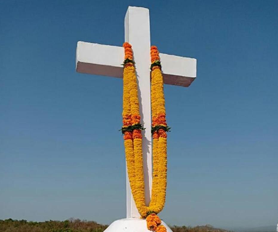 Miraculous Cross Bambolim Gallery Image