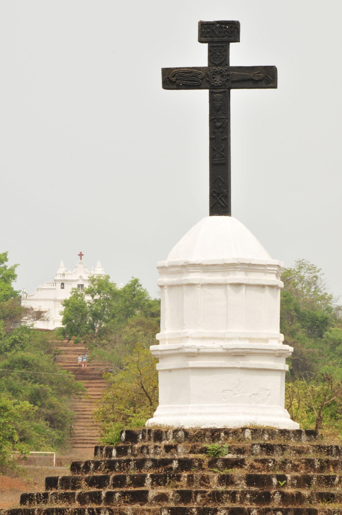 Miraculous Cross Bambolim Gallery Image