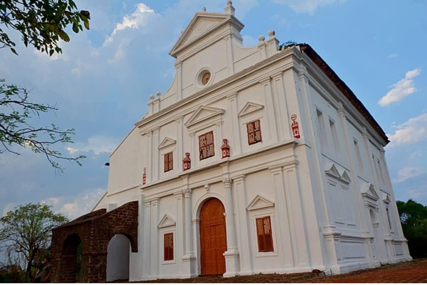 Monte church Gallery Image