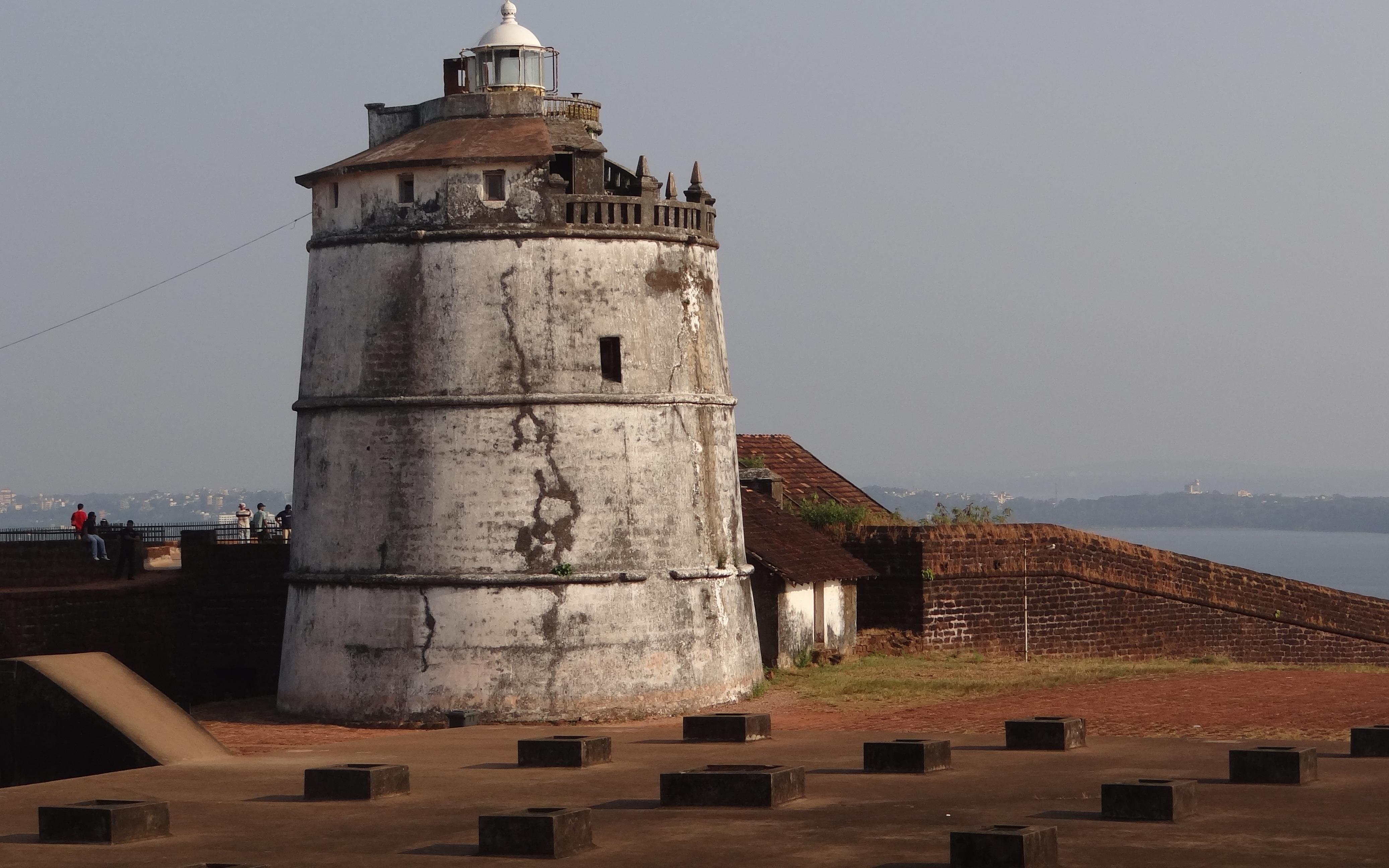 Fort Aguada Lighthouse Gallery Image