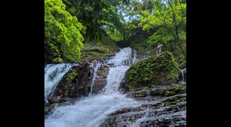 Madiyani Gululem Waterfall
