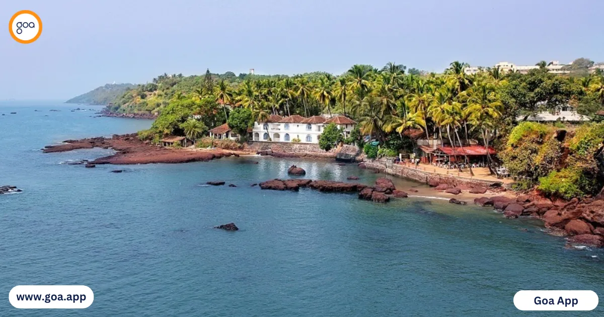 Dona Paula Beach