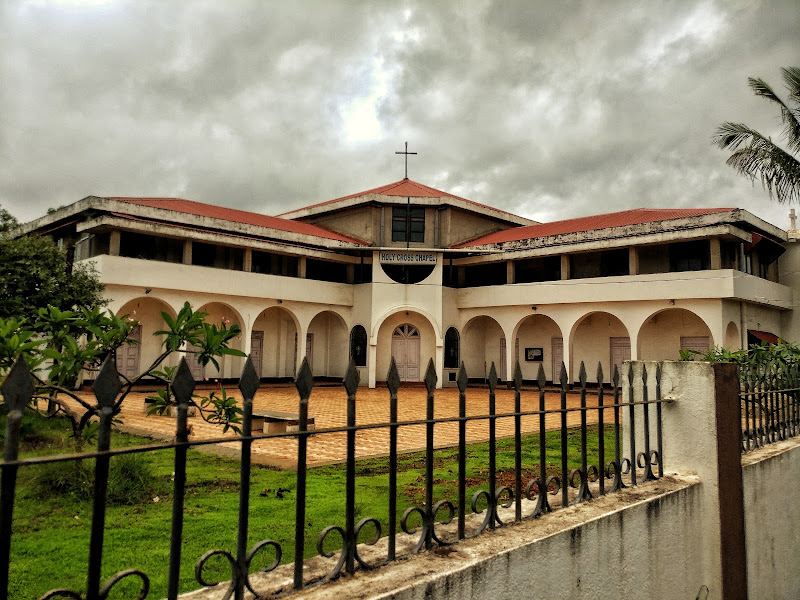 Holy Cross Chapel