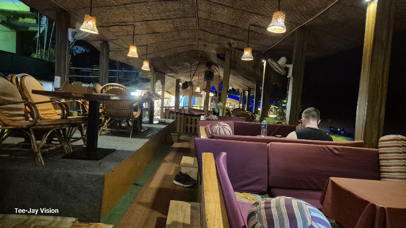 Hill Top Bar & Restaurant