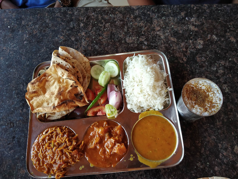 Krishna Restaurant (Pure Veg)