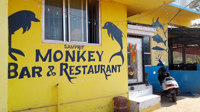 Monkey bar & restaurant