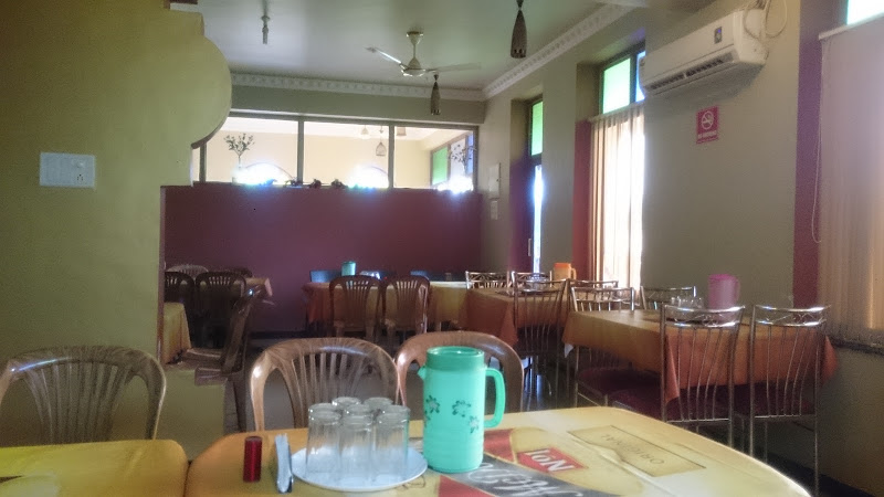 VIP Bar & Restaurant